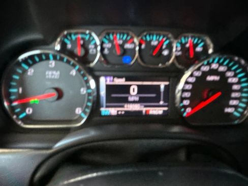 Used 2015 Chevrolet Suburban LTZ AWD/4WD image 23