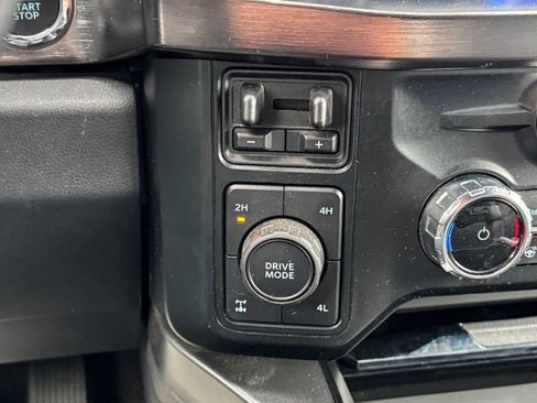 Used 2023 Ford F250 Lariat w/ Lariat Ultimate Package AWD/4WD image 41