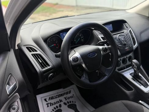 Used 2014 Ford Focus SE FWD image 11