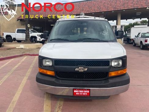Used 2014 Chevrolet Express 2500 image 3