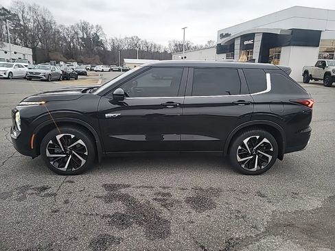 Used 2023 Mitsubishi Outlander SE image 4