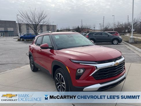 New 2026 Chevrolet TrailBlazer LT w/ Convenience Package image 2