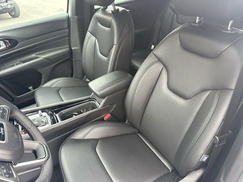New 2026 Jeep Compass Limited AWD/4WD image 19