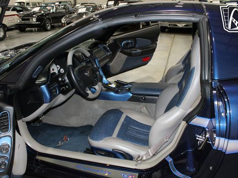 Used 2000 Chevrolet Corvette Coupe image 6