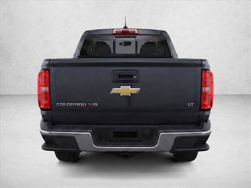 Used 2018 Chevrolet Colorado LT w/ LT Convenience Package AWD/4WD image 6
