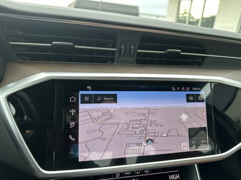 Used 2024 Audi A6 2.0T Premium w/ Convenience Package image 17