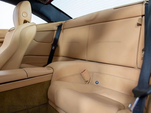 Used 2010 Ferrari California RWD image 18