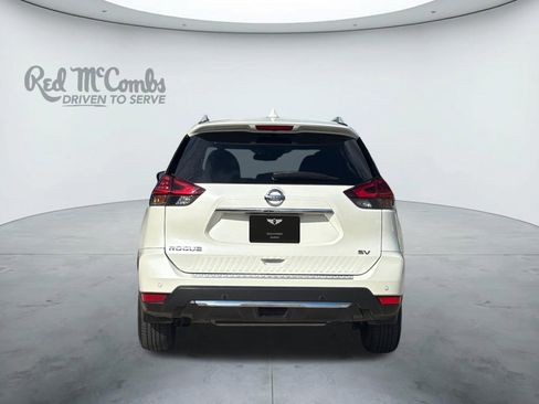 Used 2019 Nissan Rogue SV w/ Premium Package FWD image 4