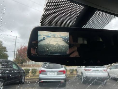 Used 2014 Chevrolet Suburban LS image 30