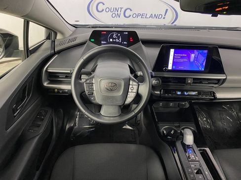 Used 2023 Toyota Prius LE image 17