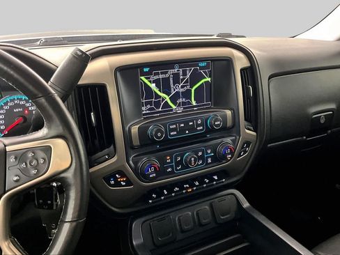 Used 2018 GMC Sierra 2500 Denali w/ Duramax Plus Package AWD/4WD image 7