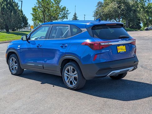 Certified 2022 Kia Seltos LX AWD/4WD image 3