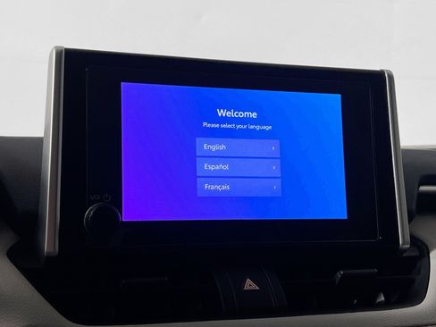 Used 2025 Toyota RAV4 XLE w/ Convenience Package FWD image 27