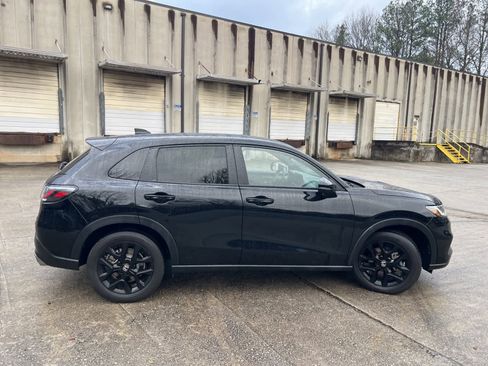 Certified 2024 Honda HR-V Sport image 11