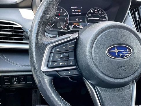 Used 2025 Subaru Outback Limited AWD/4WD image 11