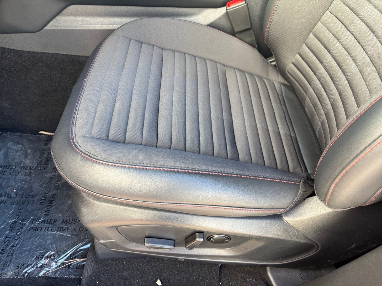 New 2025 Ford Explorer ST-Line w/ Premium Package RWD image 13