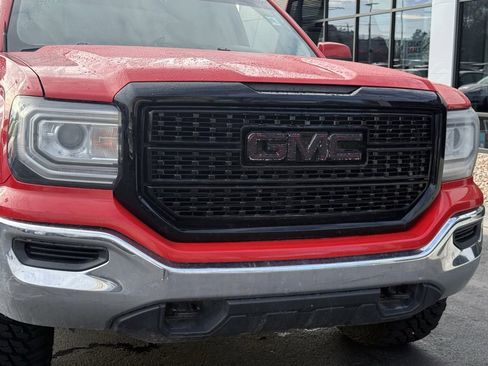 Used 2018 GMC Sierra 1500 SLE image 29
