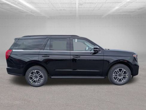 New 2026 Ford Expedition Active AWD/4WD image 13
