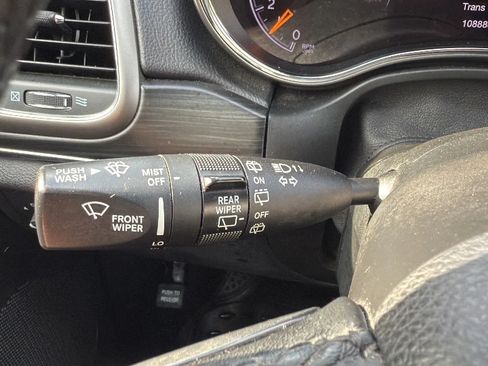 Used 2020 Jeep Grand Cherokee Limited AWD/4WD image 13