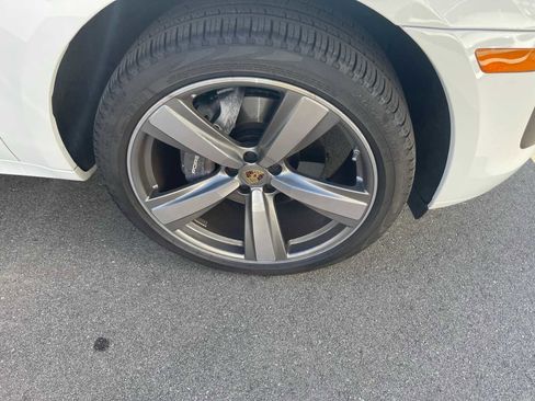 Used 2024 Porsche Macan image 31