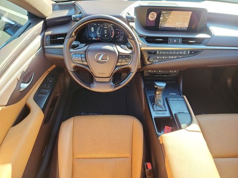 Certified 2020 Lexus ES 350 w/ Premium Package image 13
