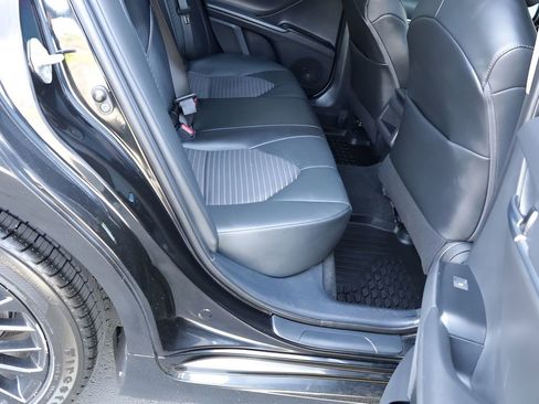 Used 2020 Toyota Camry SE FWD image 26
