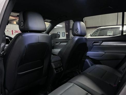 Used 2026 GMC Terrain AT4 AWD/4WD image 9