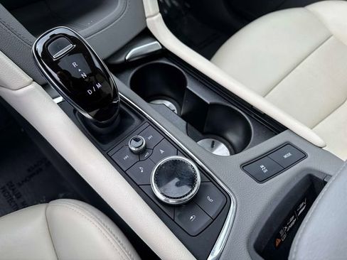 Used 2021 Cadillac XT5 Premium Luxury image 23