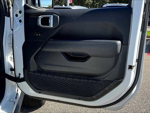 Used 2022 Jeep Wrangler Unlimited Rubicon 4xe w/ Cold Weather Group image 12