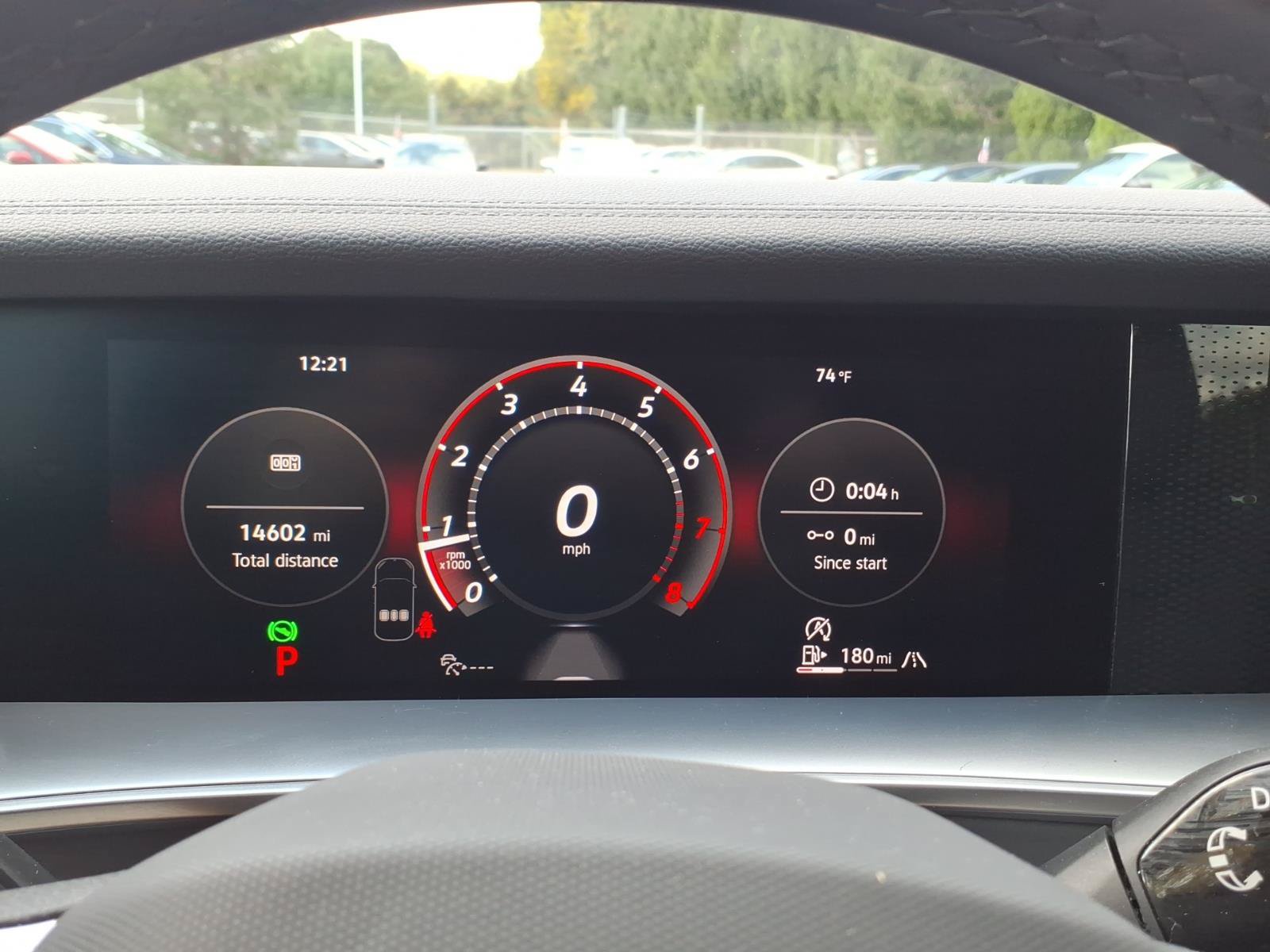 Certified 2025 Volkswagen Tiguan SE R-Line AWD/4WD image 18