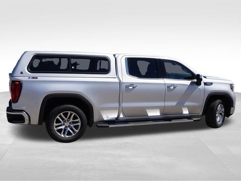 Used 2022 GMC Sierra 1500 SLT w/ SLT Premium Plus Package AWD/4WD image 4
