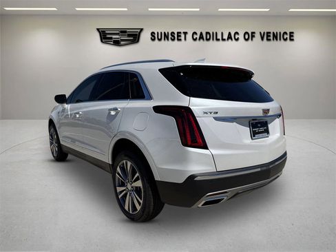 New 2025 Cadillac XT5 Premium Luxury image 5