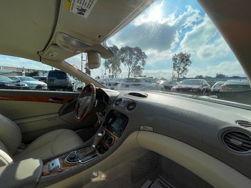 Used 2009 Mercedes-Benz SL 550 SL 550 image 12