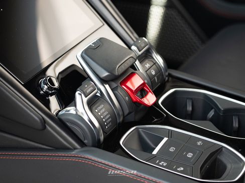 Used 2021 Lamborghini Urus image 36