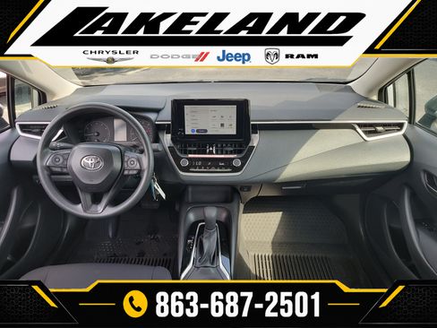 Used 2025 Toyota Corolla LE FWD image 14