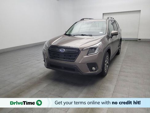 Used 2022 Subaru Forester Premium AWD/4WD image 1
