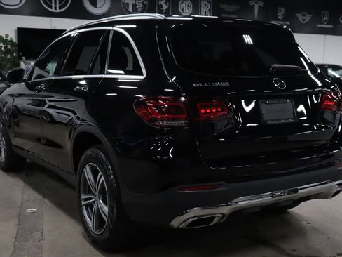 Used 2020 Mercedes-Benz GLC 300 image 3