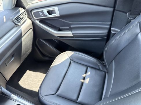 Used 2023 Ford Explorer XLT w/ Equipment Group 202A image 34