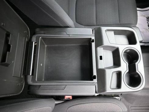 Used 2021 Chevrolet Silverado 1500 LT image 33