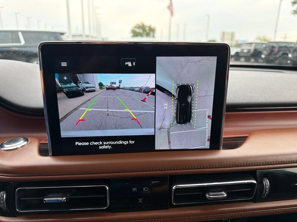 Used 2021 Lincoln Aviator Reserve w/ Elements Package Plus AWD/4WD image 27