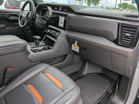 Certified 2024 GMC Sierra 1500 AT4 w/ AT4 Premium Package AWD/4WD image 29