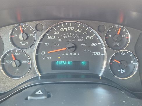 Used 2020 Chevrolet Express 2500 w/ Driver Convenience Package image 24