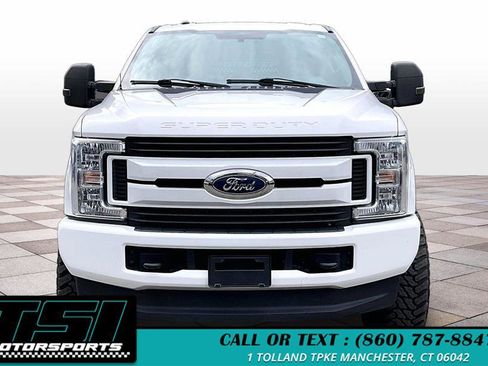 Used 2019 Ford F250 XLT AWD/4WD image 3