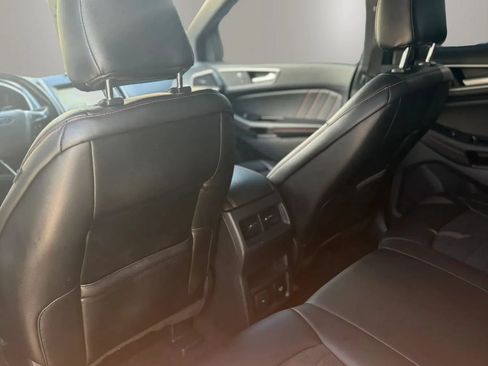 Used 2020 Ford Edge ST-Line w/ Cold Weather Package AWD/4WD image 17