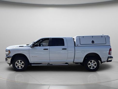 Used 2023 RAM 2500 Big Horn w/ Snow Chief Group AWD/4WD image 3