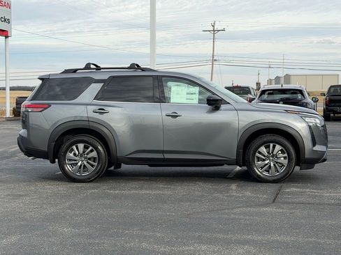 New 2026 Nissan Pathfinder SV image 3