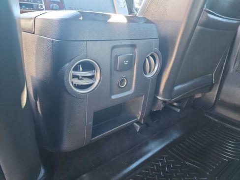 Used 2011 Ford F250 Lariat w/ Lariat Interior Pkg image 34