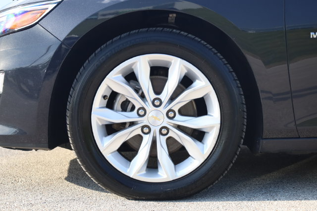 Used 2023 Chevrolet Malibu LT FWD image 9