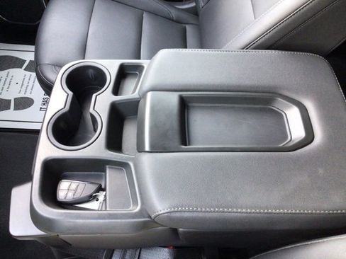 Used 2024 GMC Sierra 1500 SLT image 19