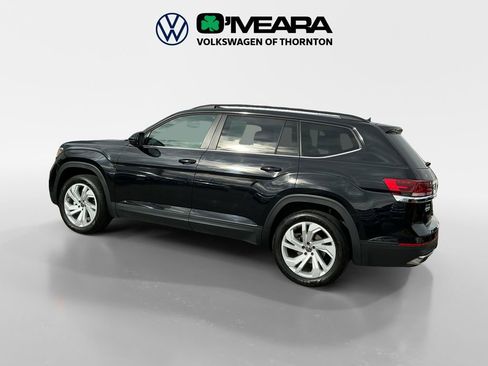 Used 2023 Volkswagen Atlas SE w/ Panoramic Sunroof Package image 3